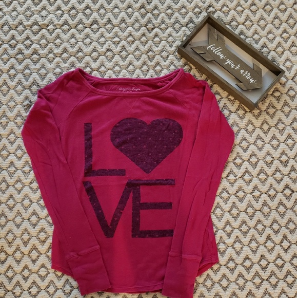 American Eagle Outfitters Tops - 3/$20 IF BUNDLED American Eagle LOVE shirt - SM